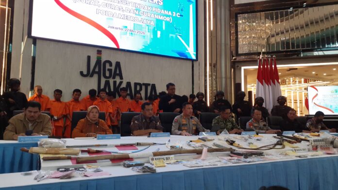 Jajaran Polda Metro Jaya saat menggelar konferensi pers pengungkapan ratusan kasus kejahatan jalanan selama Mei 2026. (Istimewa)