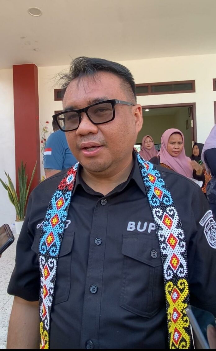 Bupati Kukar, dr Aulia Rahman Basri. (Shavira Ramadhanita/RadarKukar)