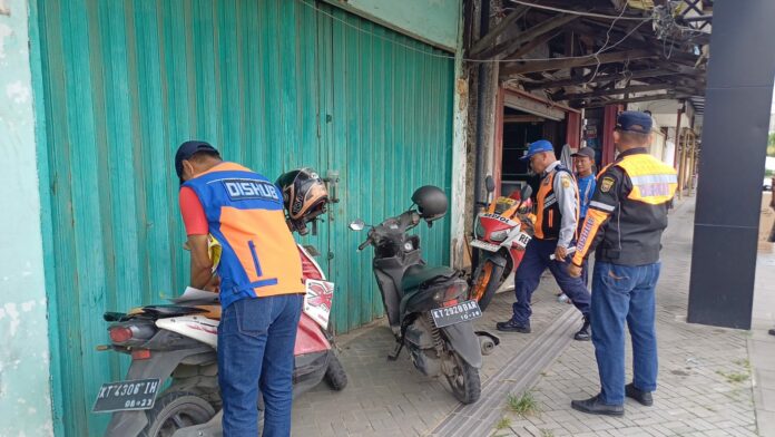 Aksi penindakan Dishub Samarinda yang menyasar kendaraan yang melanggar. (Istimewa)